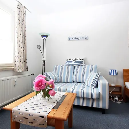 Leuchtturm Apartment Hornum